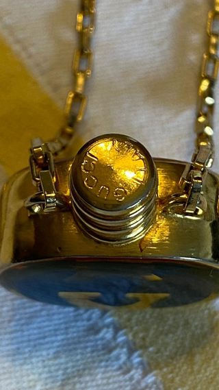 Colar Gucci dourado e azul