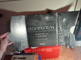 GUERREROS VS GUERREROS . LIBRO