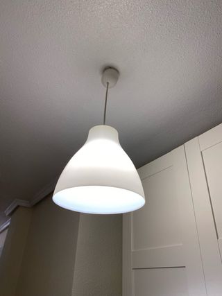 Lámpara de techo colgante blanca de Ikea