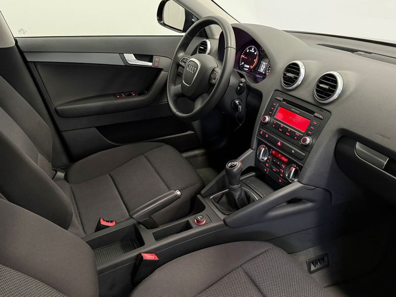 Audi A3 Sportback 1.6 TDI Genuine Edition 2010, foto 10