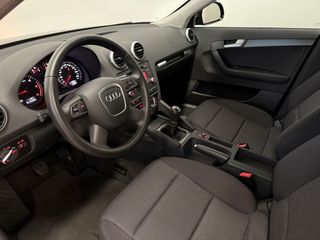 Audi A3 Sportback 1.6 TDI 105cv Genuine Edition