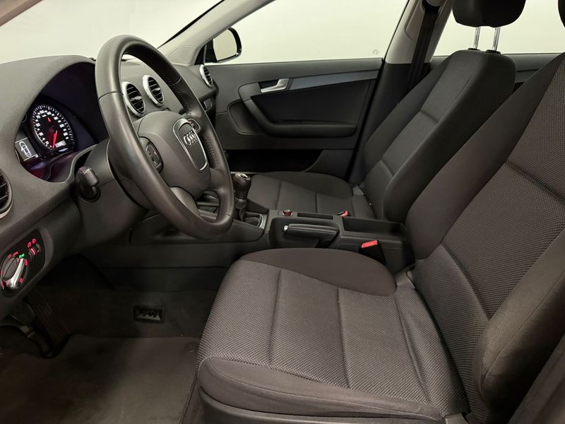 Audi A3 Sportback 1.6 TDI Genuine Edition 2010, foto 13