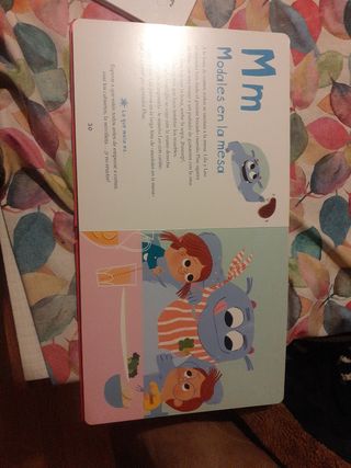 ABC de los buenos modales para monstruos peludo...