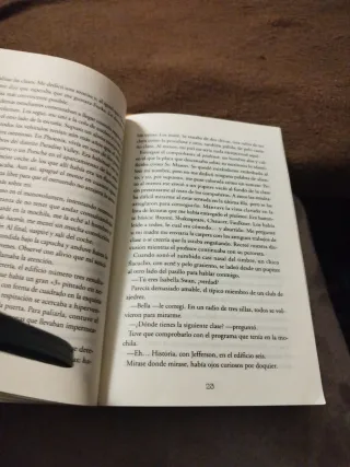 Crepúsculo (Saga Crepúsculo 1) (Spanish Edition)