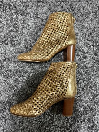 Botín Alba Sezane Dorado