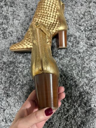 Botín Alba Sezane Dorado