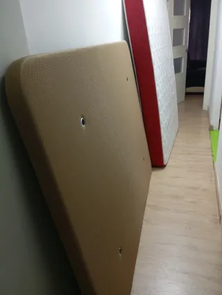 Colchón y tapiflex cama 135x190