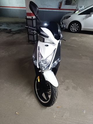 Kymco Agility City 125 Scooter