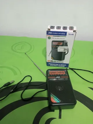 Radio Portátil JOC TG-66 FM/AM/SW
