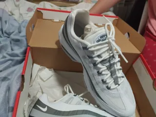 Zapatillas Nike Air Max Blancas y Grises