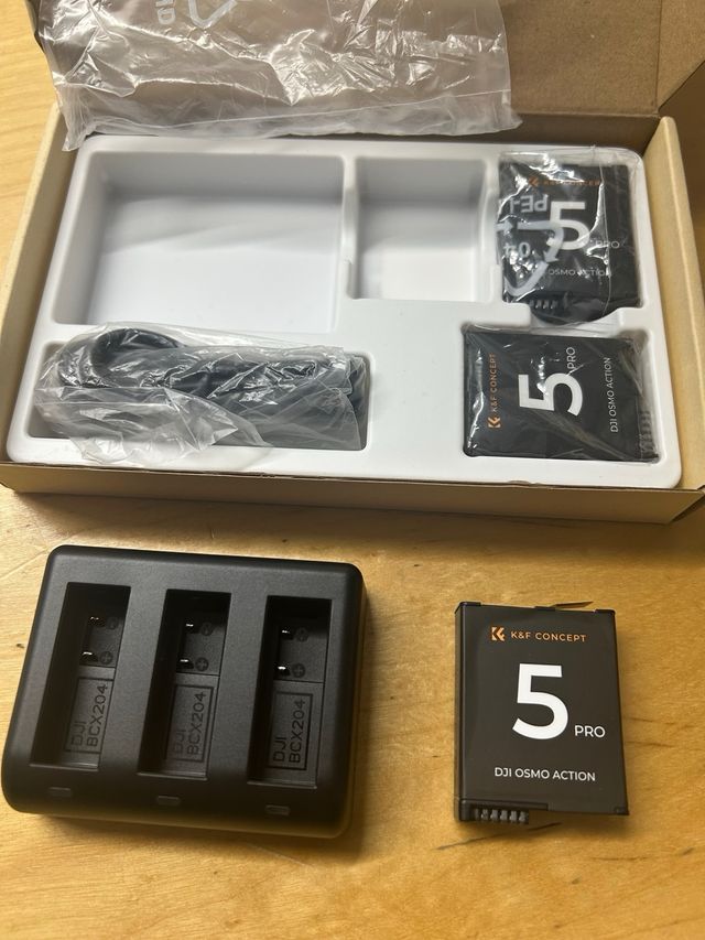 3 Pack Baterías 2100 mAh y Cargador dji OSMO 360