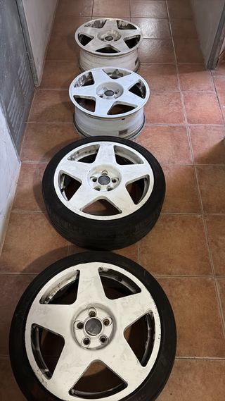 1 Llanta Bola B10 con neumático para tirar