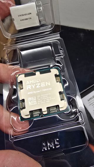AMD Ryzen 7 7800X3D Novo