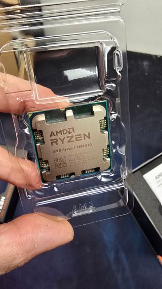 AMD Ryzen 7 7800X3D Novo