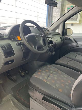 Mercedes-Benz Vito 2009
