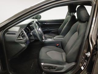 Toyota Camry Hybrid Luxury