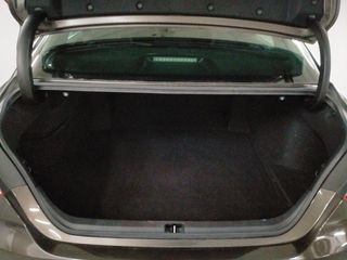 Toyota Camry Hybrid Luxury