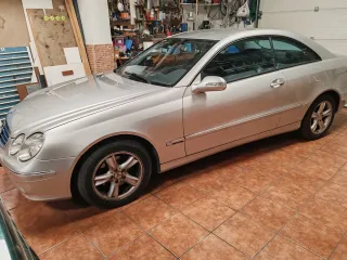 Mercedes-Benz  CLK 2004
