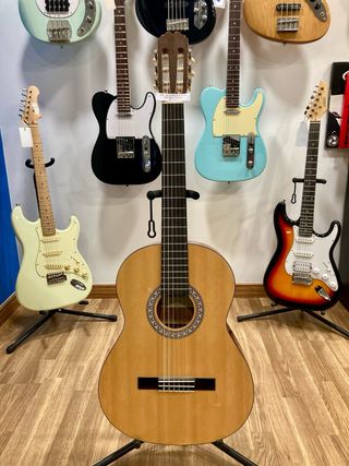 Guitarra Clásica Admira Alba 4/4