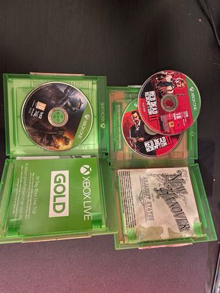 Xbox One 500GB c/ 2 Jogos + Comando