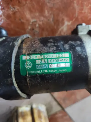 Motor de arranque Hitachi 3C8-76010-100  para 5ocv