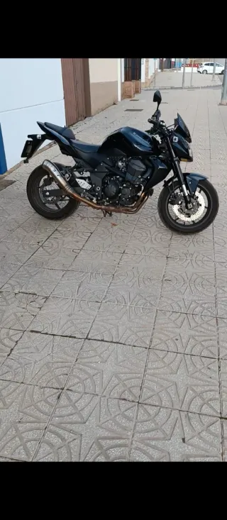 Kawasaki Z750 Negra