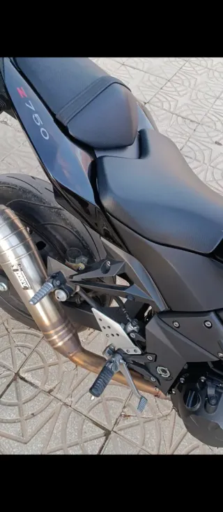 Kawasaki Z750 Negra