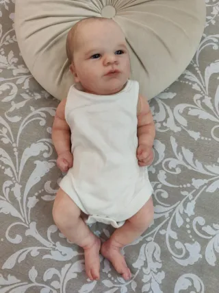 Bebé Reborn Lavender Awake