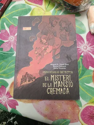El misteri de la mansió cremada: Anna Dédalus d...