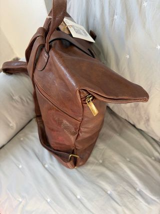 Mochila casual de  piel italiana en color marrón