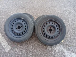 Neumáticos con llanta incluida