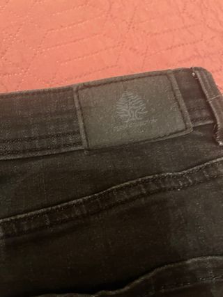 Pantalones pitillo Springfield negros