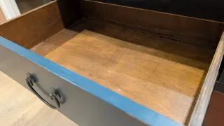 Cómoda vintage de madera