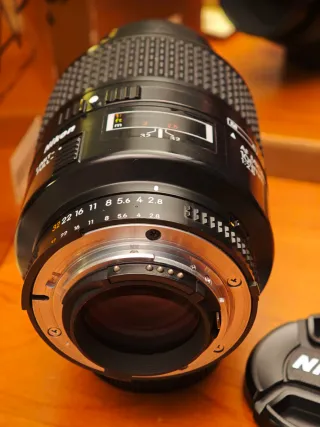 Objetivo Nikon AF Micro-Nikkor 105mm f/2.8