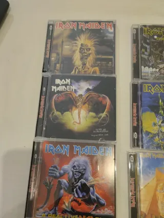 Caja CD Iron Maiden
