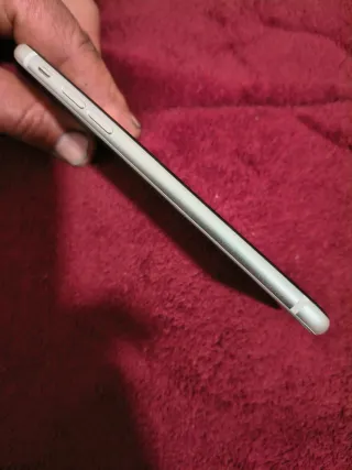 iPhone SE 5G 2022 3 Gen