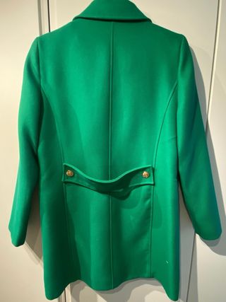 Abrigo Zara cruzado verde talla M