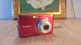 Cámara Digital Sony DSC-W310 12.1 MP color Rosa