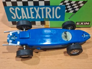 SCALEXTRIC FERRARI 156 guia fija