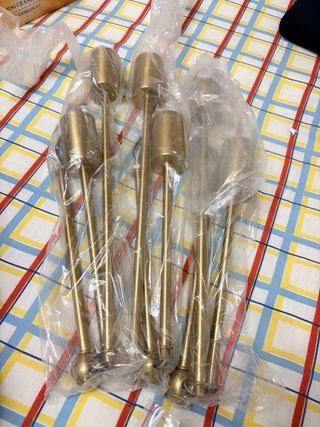 Lámpara de techo dorada de metal