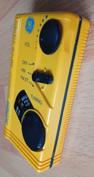 Radio AM/FM estéreo General Electric