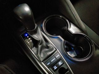 Toyota Camry Hybrid Luxury