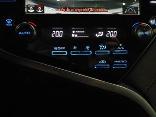 Toyota Camry Hybrid Luxury