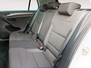 Volkswagen Golf Advance