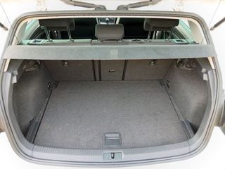 Volkswagen Golf Advance