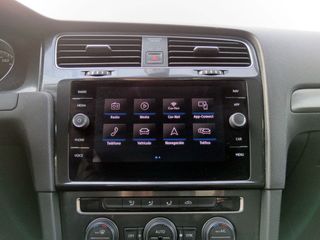 Volkswagen Golf Advance