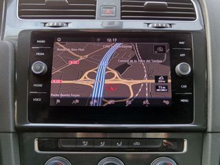 Volkswagen Golf Advance