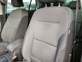 Volkswagen Golf Advance