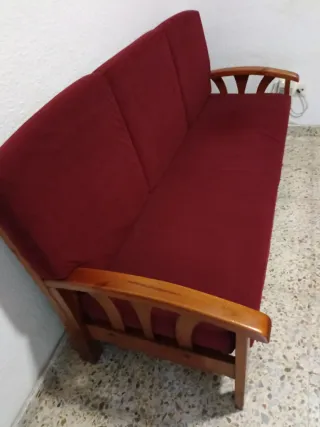 Sofá Tresillo Madera y Tela Rojo