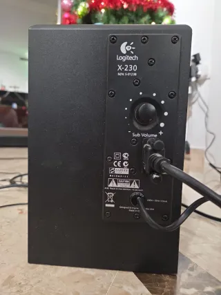 Altavoces Logitech 2.1 X-230 + Subwoofer